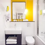 17 Batignolles Hotel