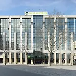 17 Batignolles מלון