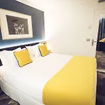 17 Batignolles Paříž