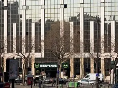 17 Batignolles فندق باريس
