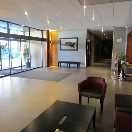 מלון 17 Batignolles 3*