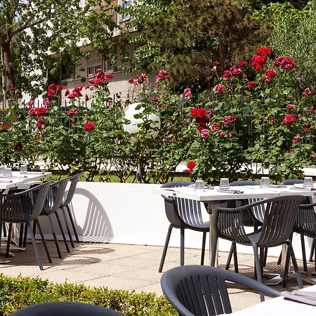 17 Batignolles 3* Paris