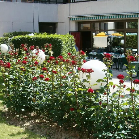 ホテル 17 Batignolles 3*