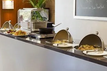 Hotel 17 Batignolles Paris