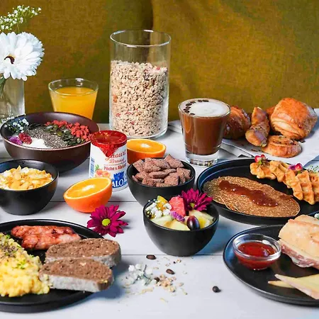 17 Batignolles Париж