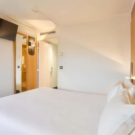 17 Batignolles ホテル パリ
