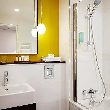 فندق 17 Batignolles باريس