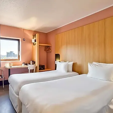 17 Batignolles باريس