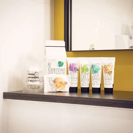 Hotel 17 Batignolles