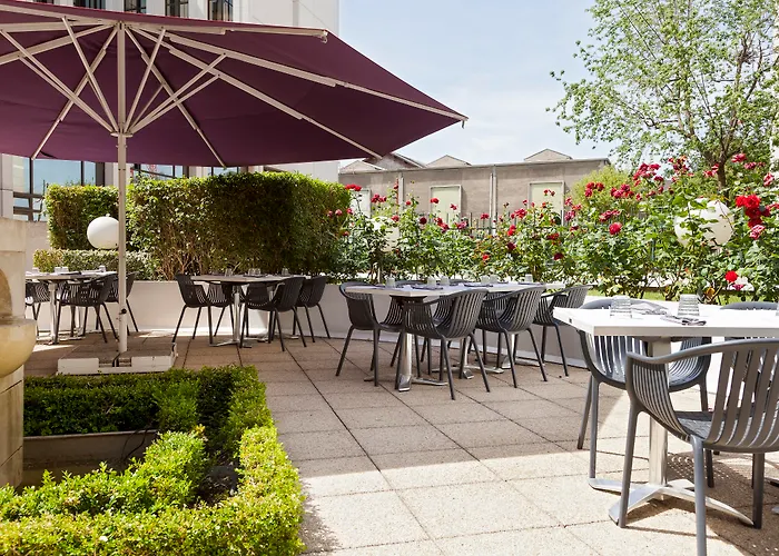 Отель 17 Batignolles 3*