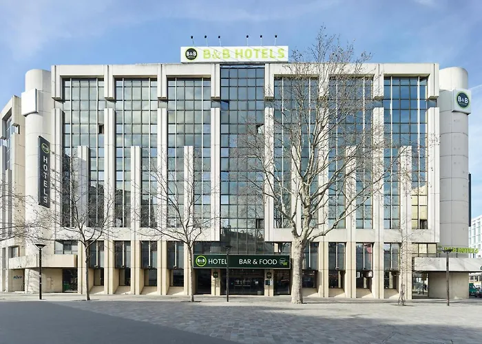 17 Batignolles Hotel