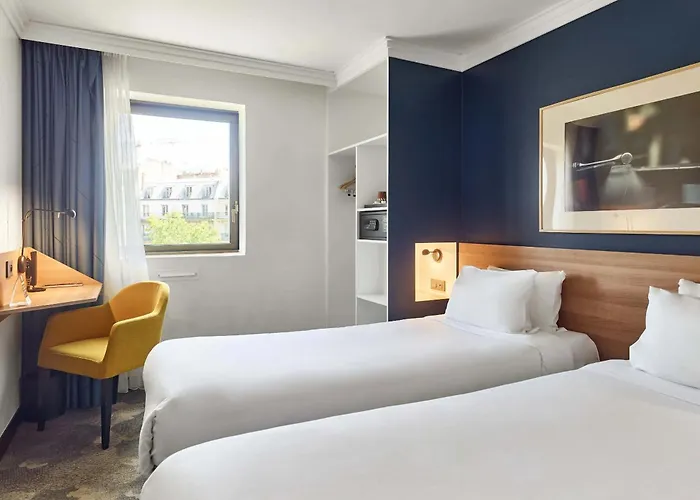 Отель 17 Batignolles