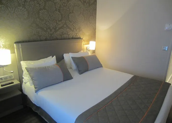 17 Batignolles باريس