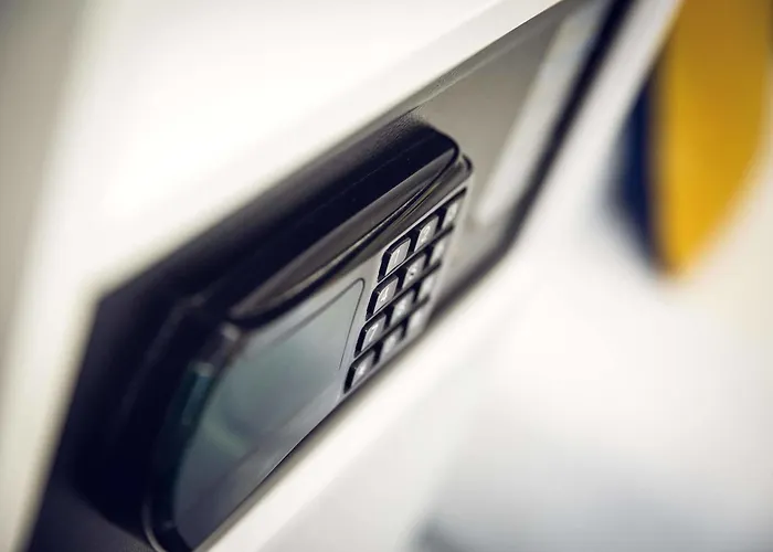 17 Batignolles 3* باريس