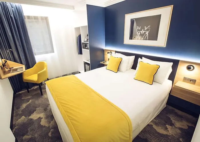 Hotel 17 Batignolles 3*