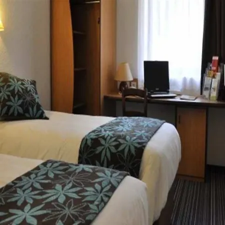 Hotel 17 Batignolles Parigi