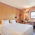 17 Batignolles ホテル 3*