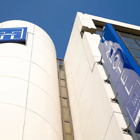 Hotell 17 Batignolles Paris