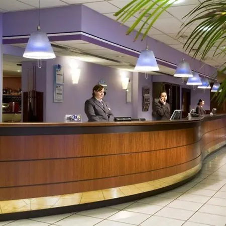 Hotell 17 Batignolles 3*